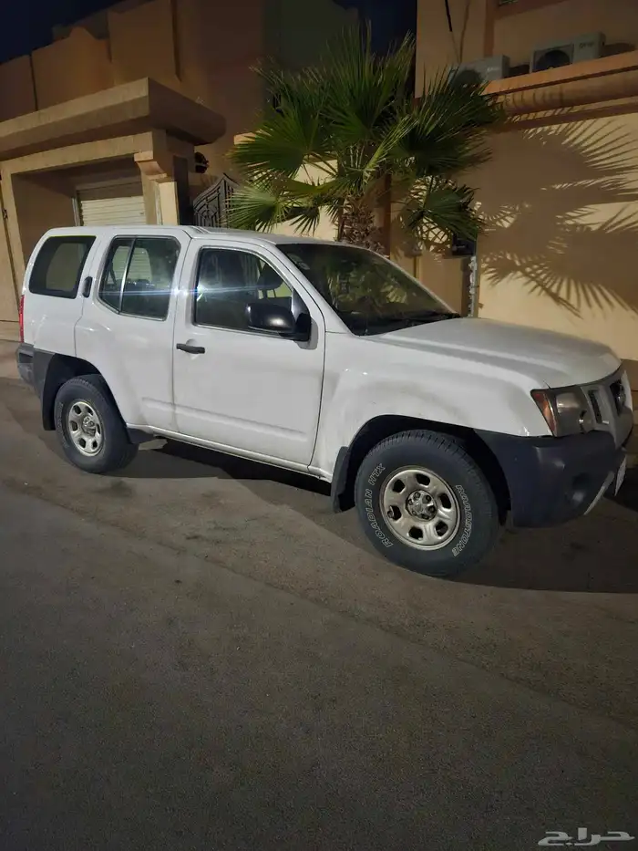 نيسان اكستيرا 2010 3