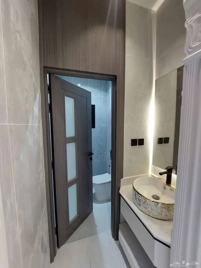 للبيع شقه تمليك أرضية حي احد جديدة حواش وكراج مدخل مستقل 5