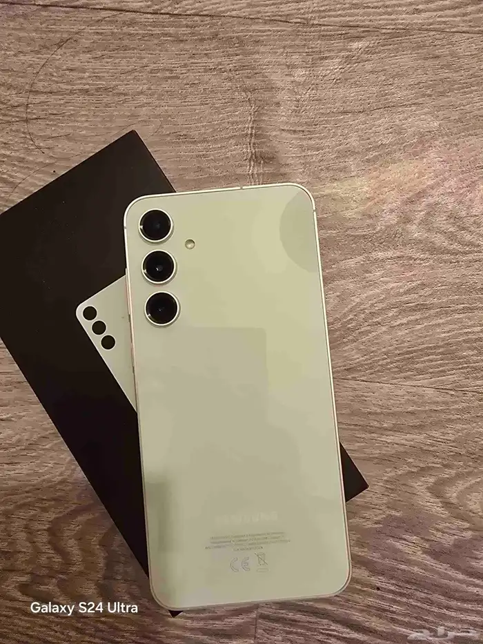 اس 23اف اي نظيف مع كرتونه نسخه 256جيجا ومعاه كفرات كانه يديد 4