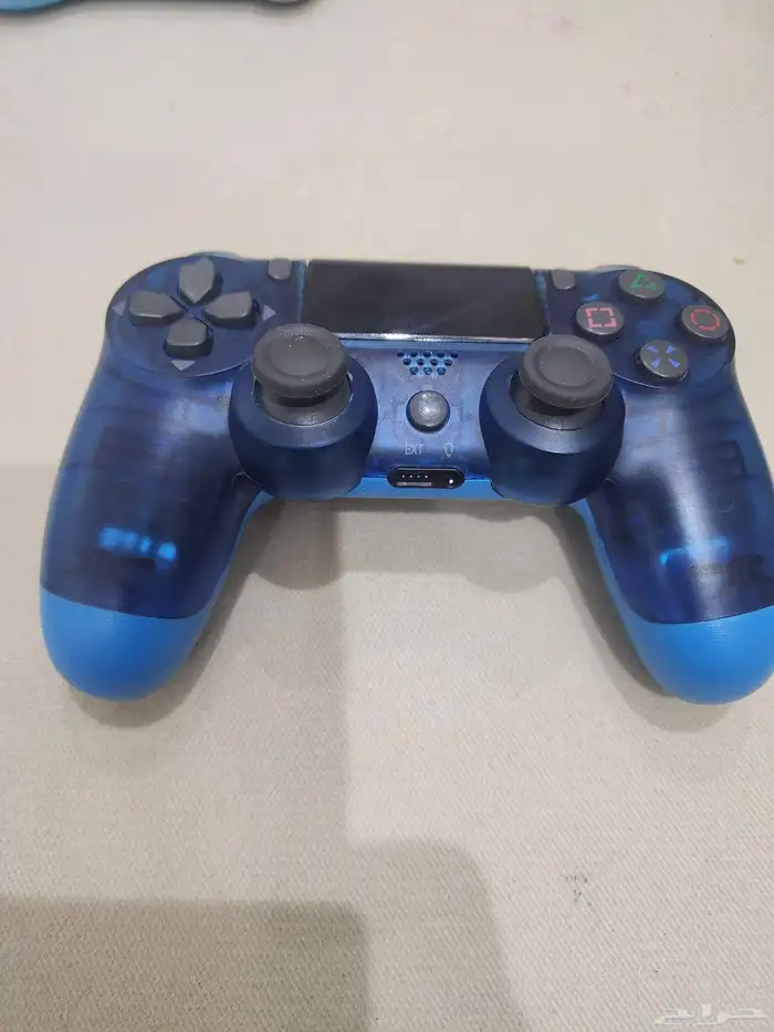 سوني فور 1000 قيقا مع يد ومع الفيش وسلك الاتش دي 2