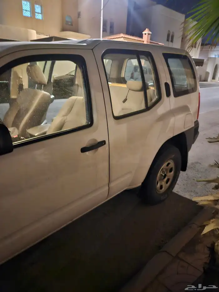 نيسان اكستيرا 2010 14