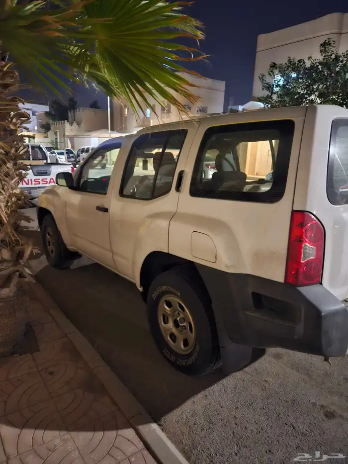 نيسان اكستيرا 2010 5