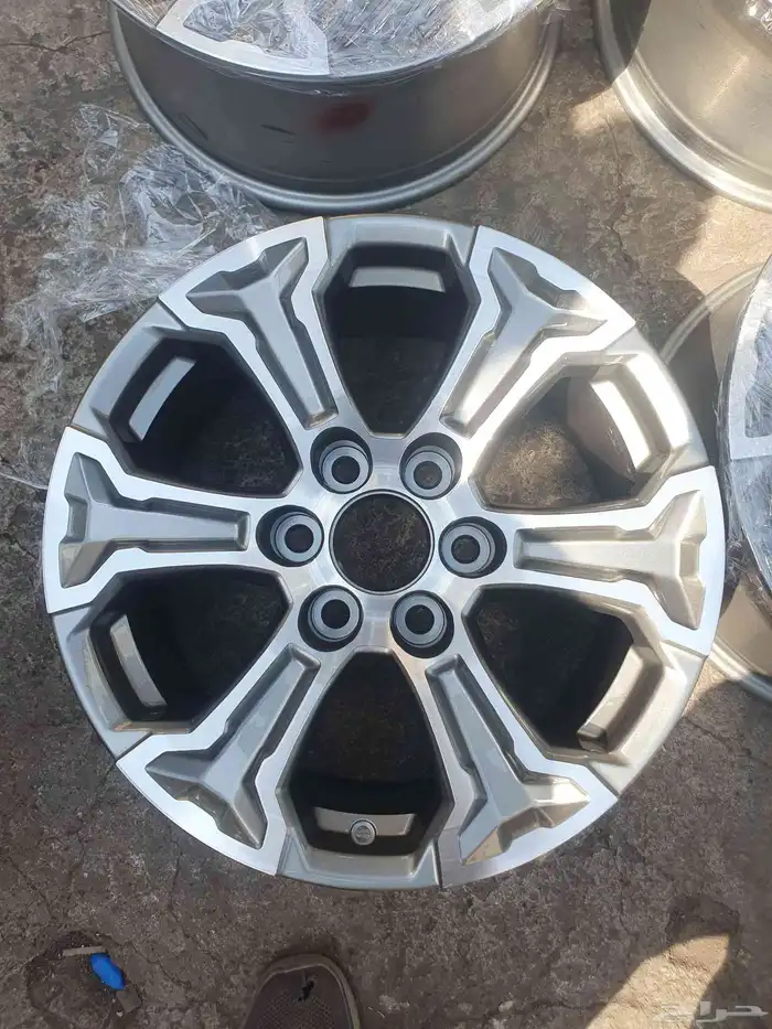 جنوط جمس تاهو مقاس 18 اصلي وكاله مستعمل نظيف 1