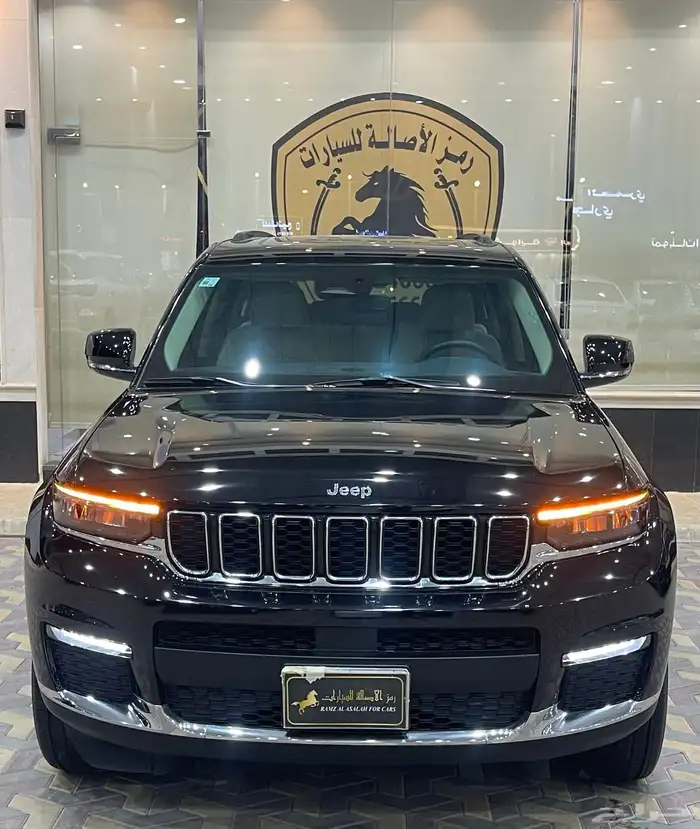 جيب جراند شيروكي 2021 - لمتيد لارج نظيف جدا 2