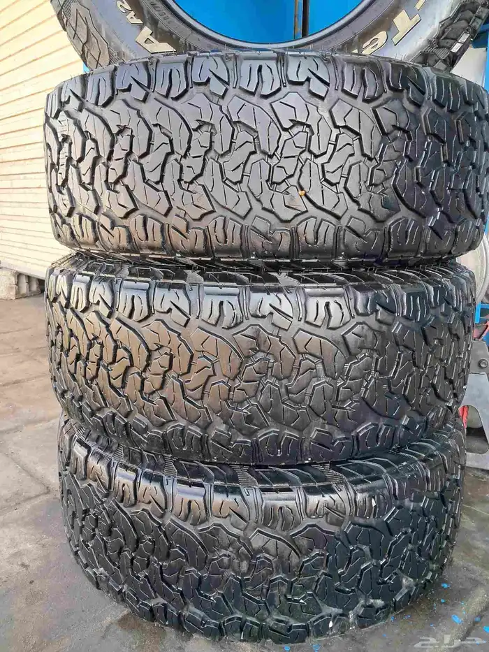 طقم كفرات حجري 285 70 17 1