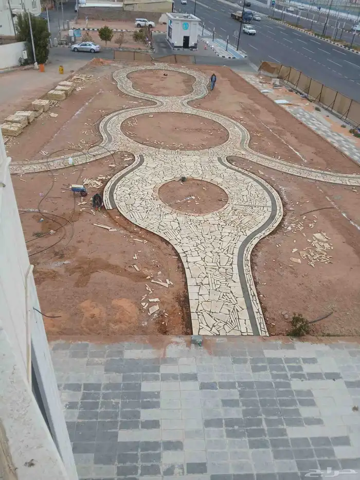 معلم انترلوك وبلدوره وحجر عشوائي وعمل احواض ذراعه لتواصل ابو 0