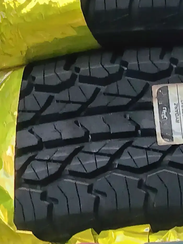 كفرات ريدنز نص حجري جديد عرض265 70 17 2