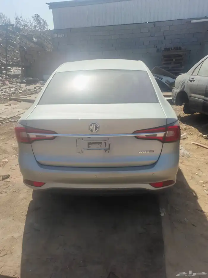 قطع غيار ام جي 5 موديل 2024 تشليح 2