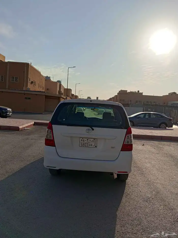 تويوتا انوفا 2015 4