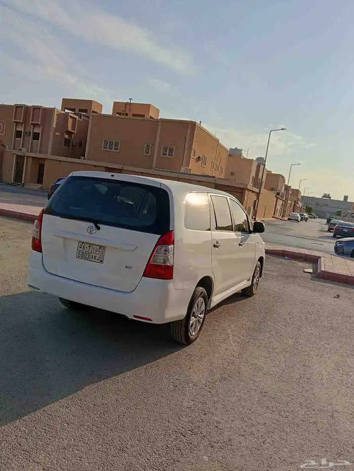 تويوتا انوفا 2015 5