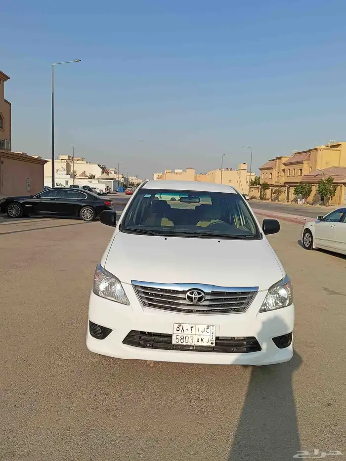 تويوتا انوفا 2015 0