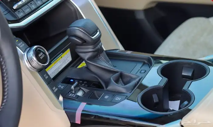 تويوتا لاندكروزر GXR. L4ديزل موديل 2024 16