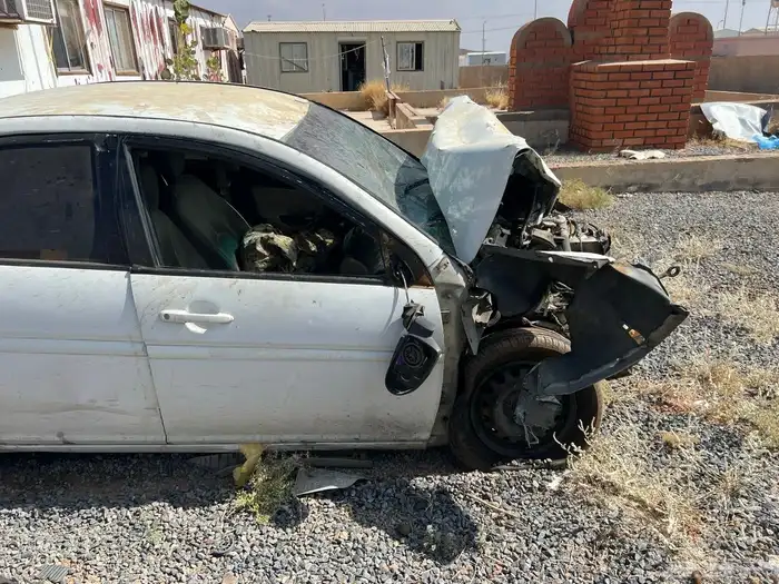 اكسنت 2011 البيع تشليح كامل مصدوم 0