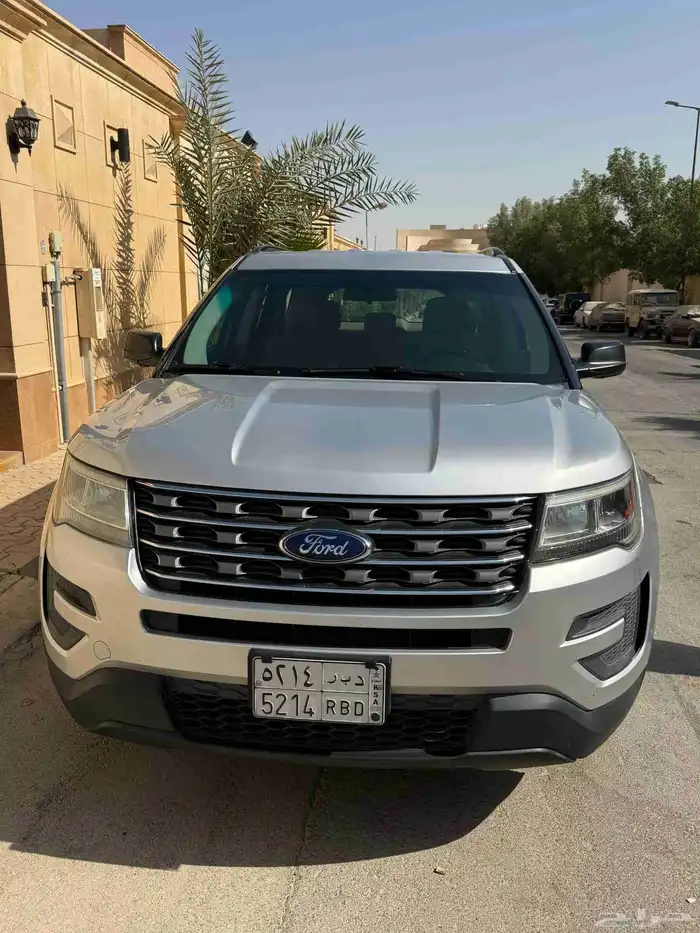 فورد اكسبلورر نظيف مالك واحد ممشى قليل 0