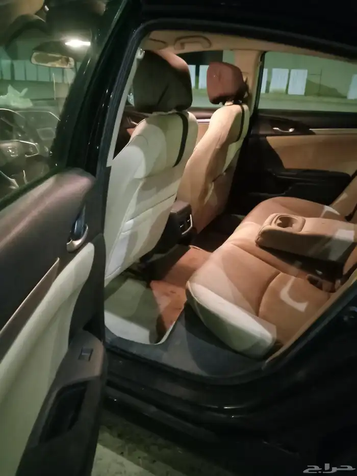 هوندا سيفيك نظيفه جدا ممشى قليل 2017 اقتصاديه بنزين 4