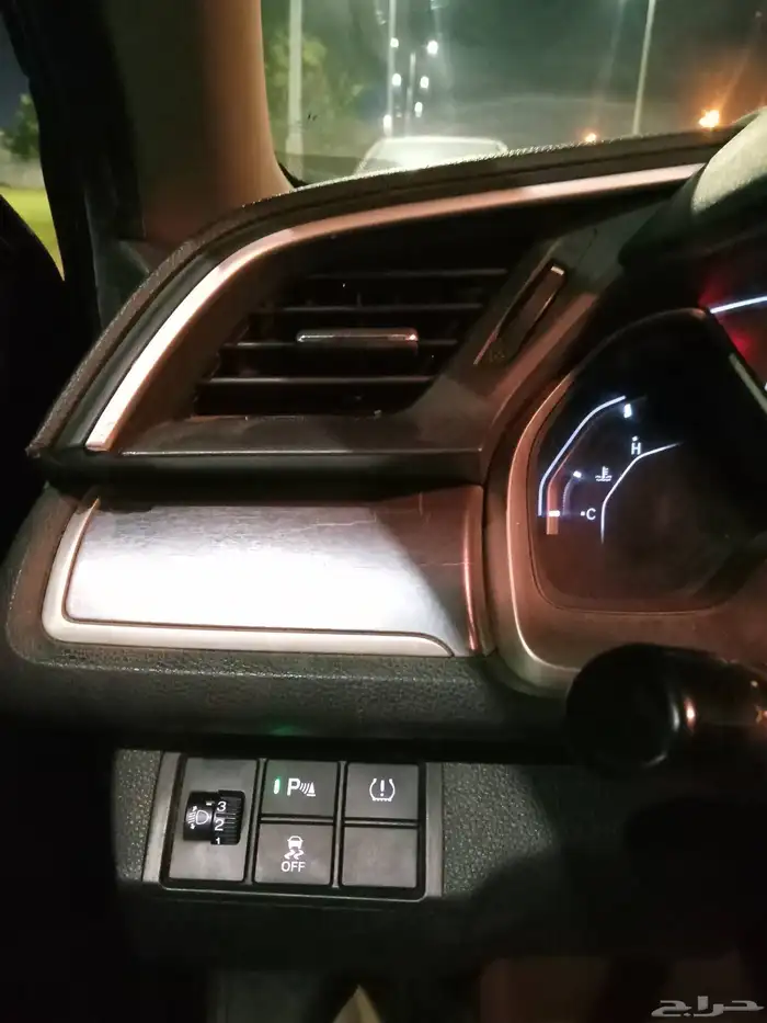 هوندا سيفيك نظيفه جدا ممشى قليل 2017 اقتصاديه بنزين 6