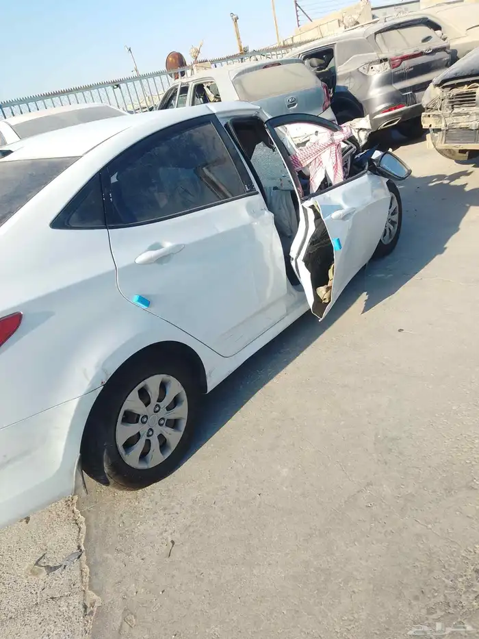 اكسنت 2017 تشليح قطع غيار 1