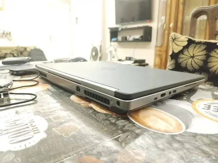 لاب توب ديل معالج i7 ب 1500 فقط 0