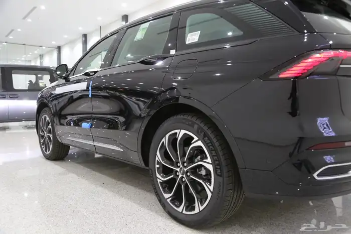 لينكون نوتيلوس 2024 Reserve نص فل   بسعر 221950 بالضريبة 7