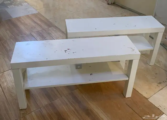 دولاب كبير وجلسه ارضيه ومراية ومزهريه وطاولتين للبيع نظيفه 2