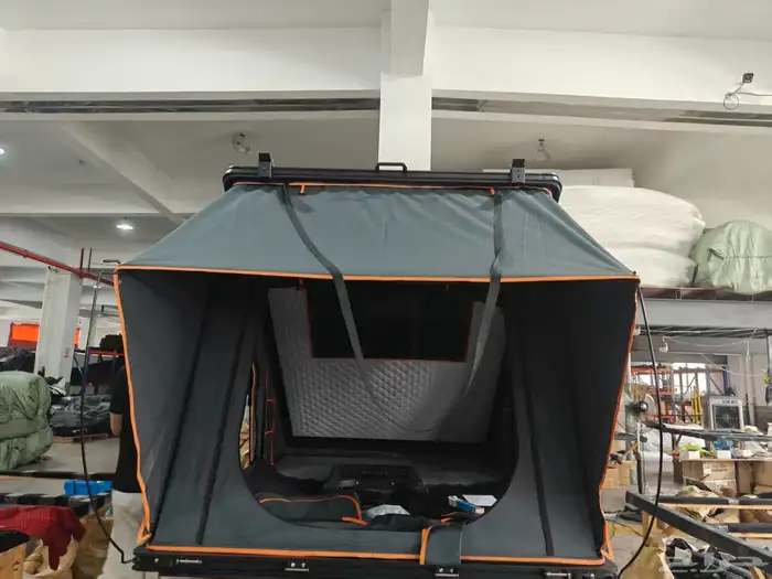 خيمة سقف السيارة المتكاملة 2