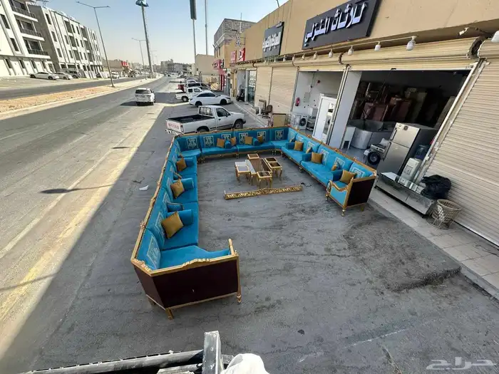 مجلس اخو الجديد يشمل الطاولات والستارة شامل التوصيل 3