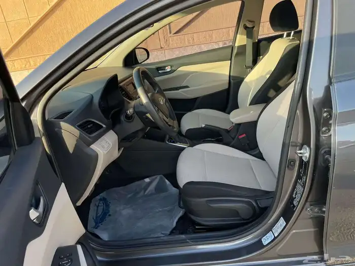 اكسنت 2020 استاندر نظيف جدا 12