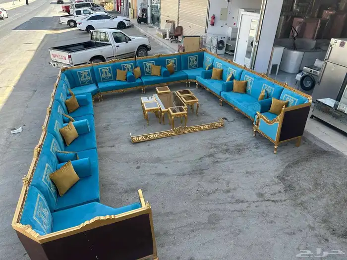 مجلس اخو الجديد يشمل الطاولات والستارة شامل التوصيل 0