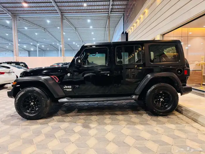 جيب رانجلر 2018 سعودي بحاله ممتازه 3