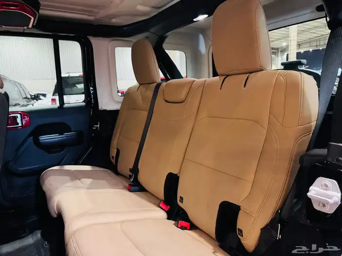 جيب رانجلر 2018 سعودي بحاله ممتازه 9