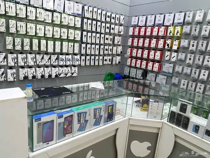 محل جوالات للتقبيل 3