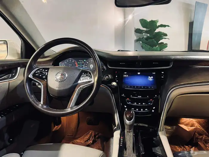 كاديلاك XTS4 2013 بحاله ممتازه ماشاء الله 5