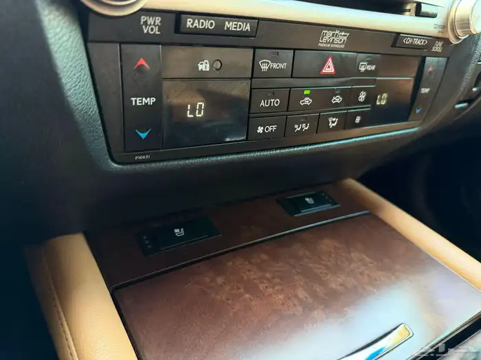 لكزس 2014 gs450h فل كامل 22