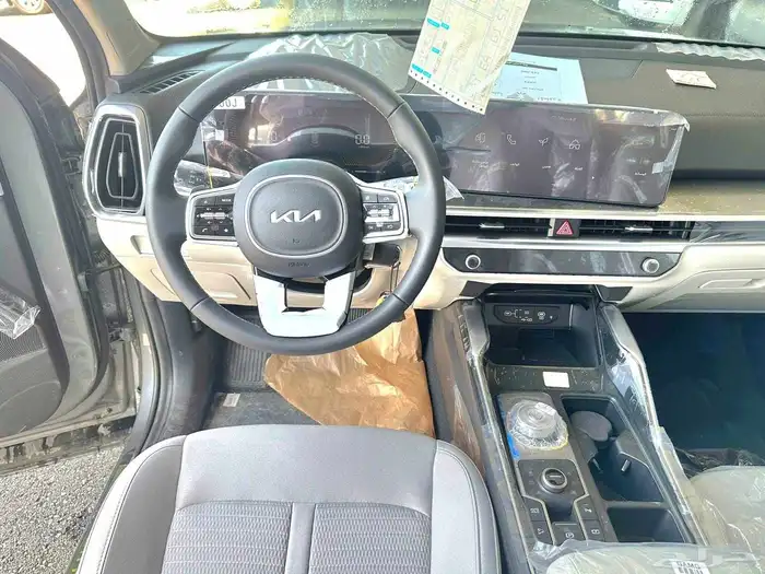 كيا سورنتو ستاندر هايبرد موديل 2024 كاش وتقسيط ومبادرة 7