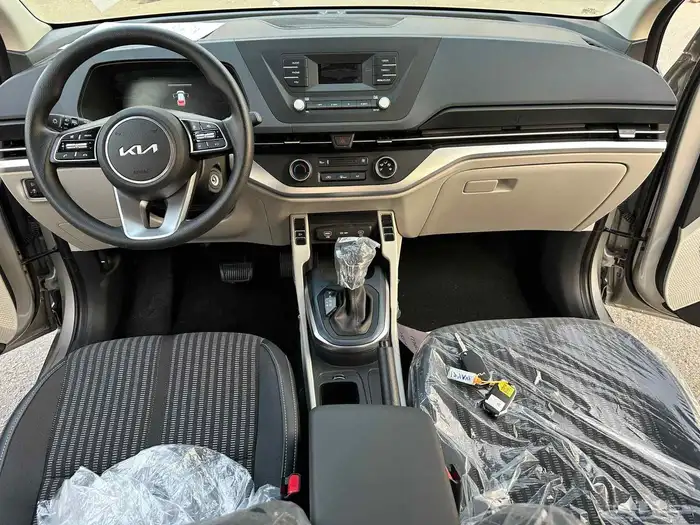 كيا كارنيز 2025 GL 9