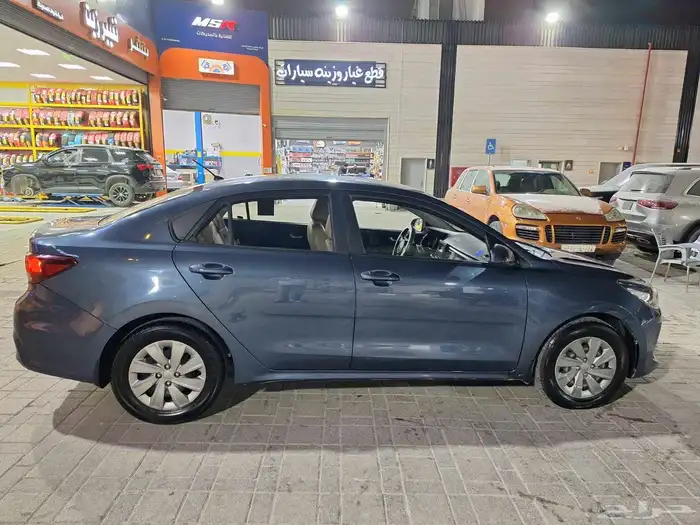 للبيع كيا ريو 2020 4