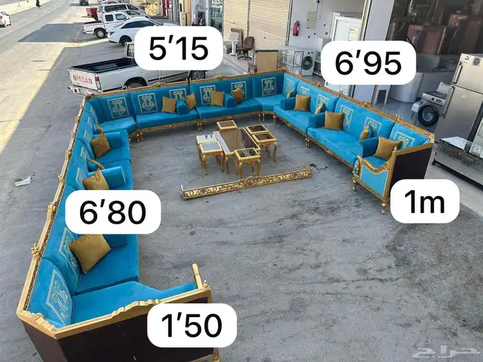 مجلس اخو الجديد يشمل الطاولات والستارة شامل التوصيل 1