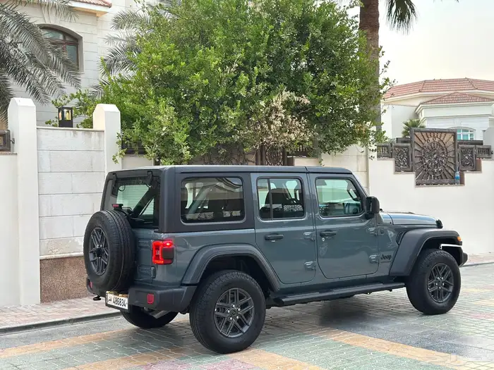 رانجلر سبورت 2025 لون مميز وبأقل سعر على الاطلاق 0