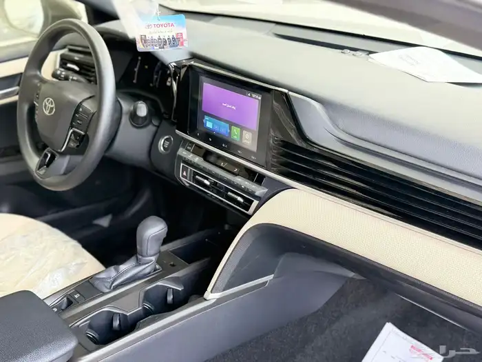 كامري 2025 E استاندر سعودي ابيض اسود تيتانيوم كحلي 17