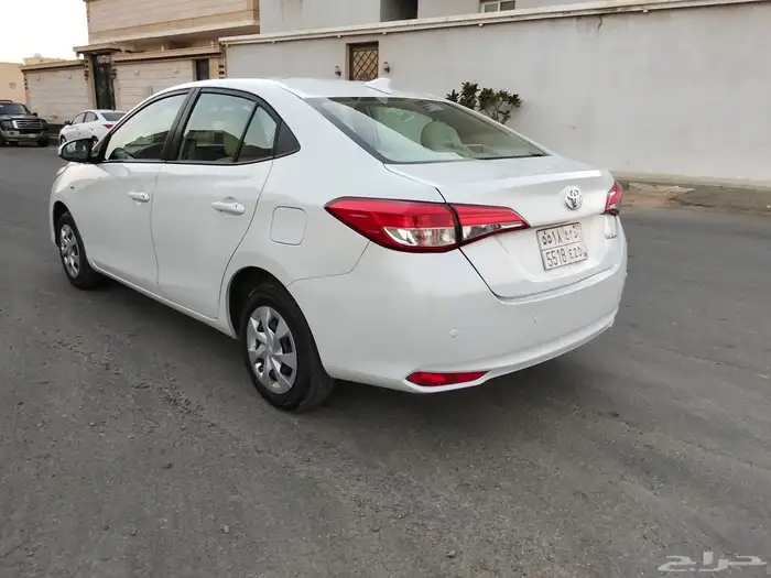 تويوتا يارس 2022 10