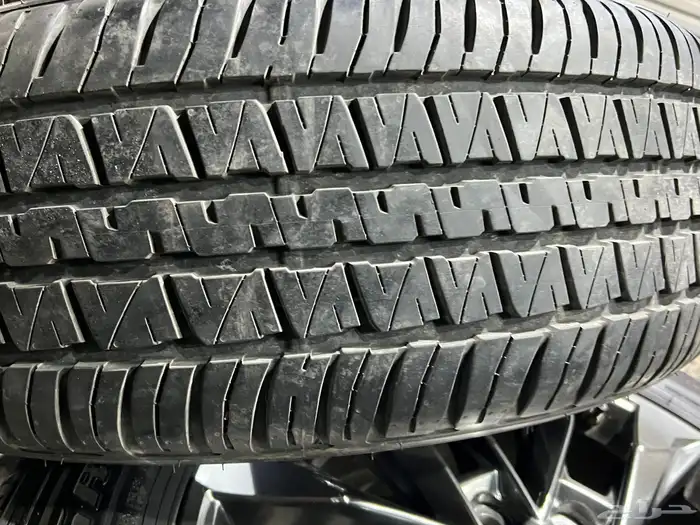 جنوط لاندكروزر اصلي وكاله مع كفرات دنلوب وكاله مقاس 20 22