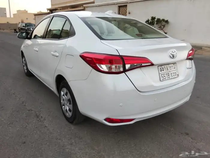 تويوتا يارس 2022 11