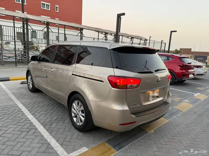 كيا كارنيفال 2016 بدي وكاله 7