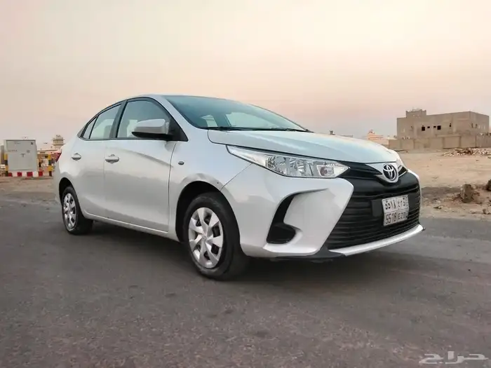تويوتا يارس 2022 1