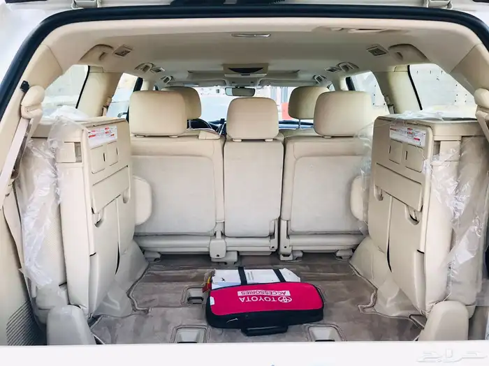 لاندكروزر vxr 2017رقم 1 3