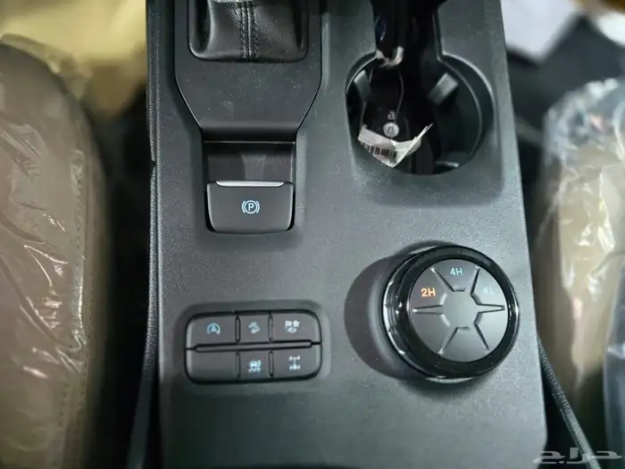 فورد ايفرست 2025 XLS دبل جديد 7