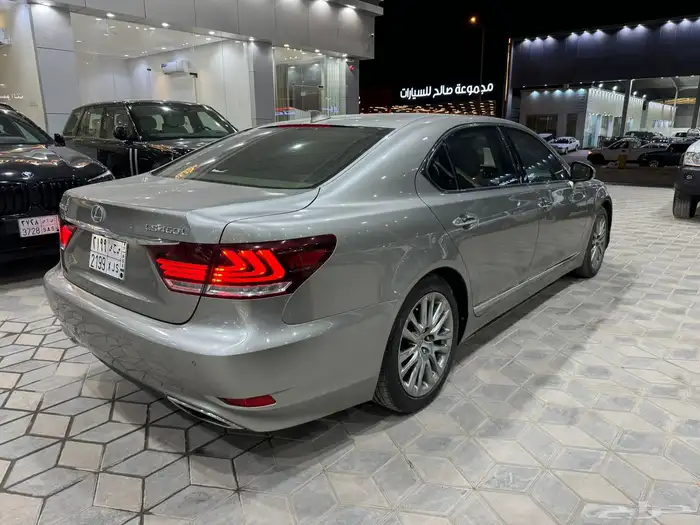 لكزس موديل 2015 3