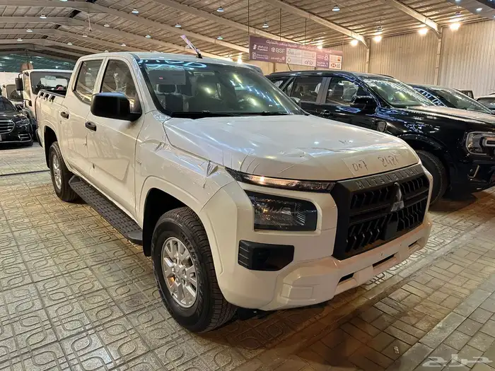 مستوبشي L2000 دبل قير عادي بطاقه جمركيه 1