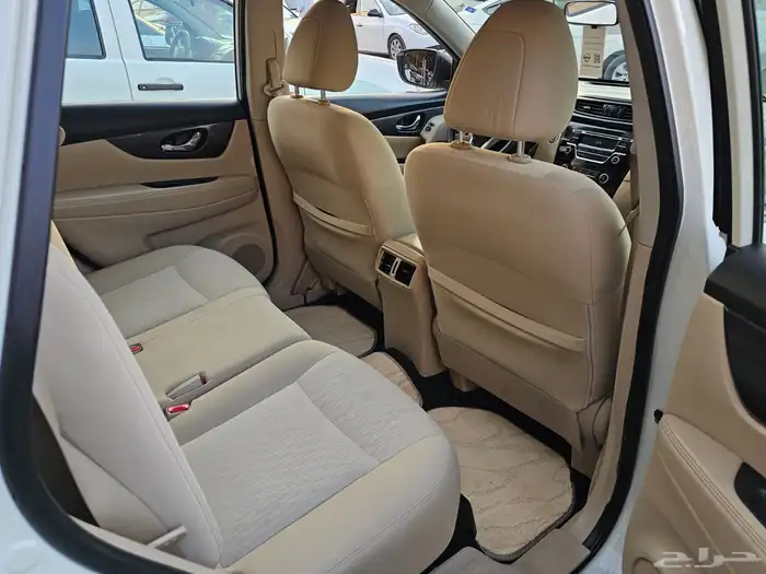 نيسان اكس تريل2022 9