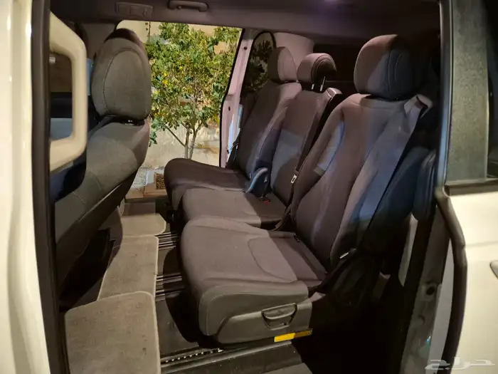 كيا كرنفال 5